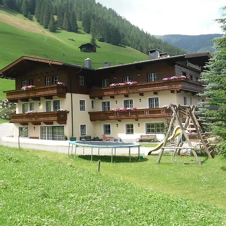 Jenneweinhof Гостевой дом Тукс