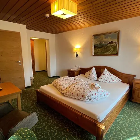 Jenneweinhof 3*