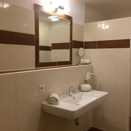 Jenneweinhof Penzion 3*