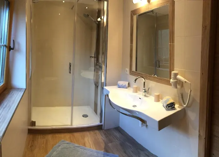 Jenneweinhof بيت ضيافة