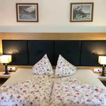 Jenneweinhof Konukevi 3*